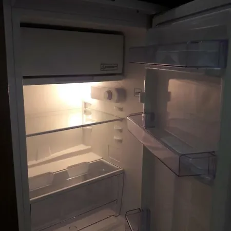 Beige & Brown بودابست