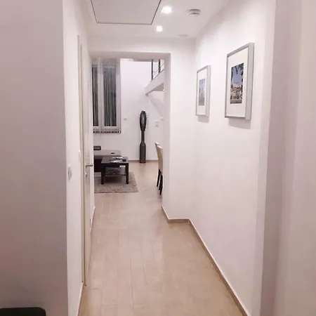 Beige & Brown * Budapest